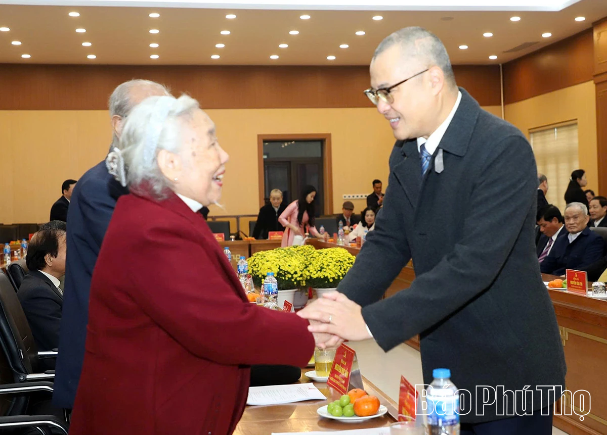 Tỉnh ủy Phú Thọ gặp mặt nguyên lãnh đạo tỉnh qua các thời kỳ