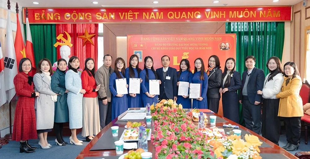 Hơn 8.000 đoàn viên thanh niên ưu tú được giới thiệu, xem xét kết nạp Đảng