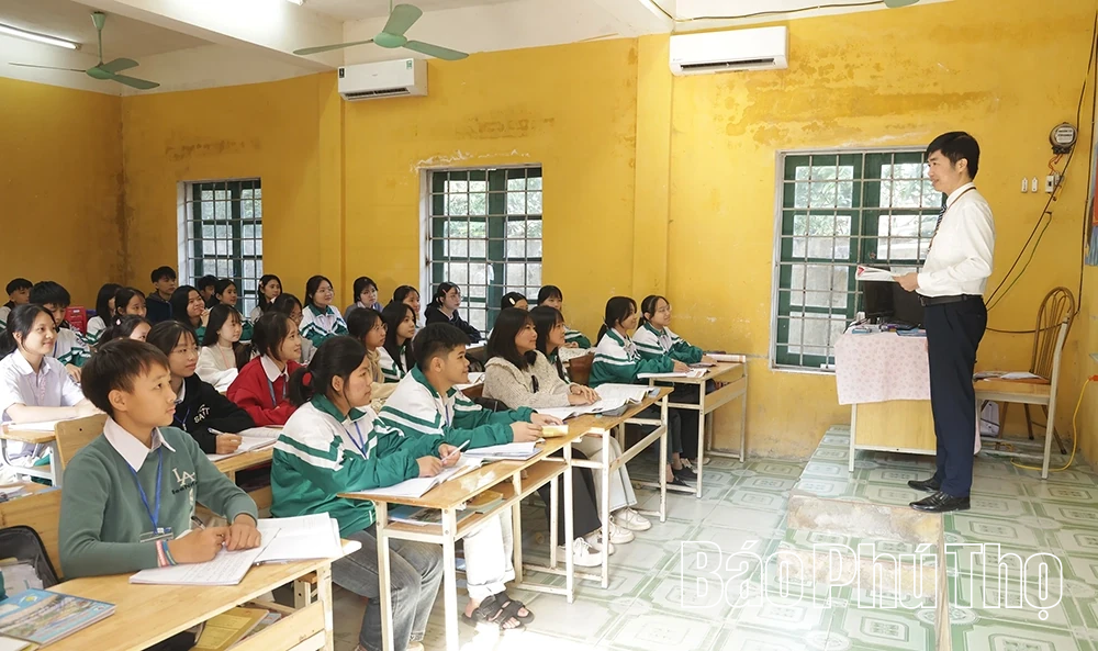 Thầy Hà Trọng Bình - Dấu ấn học và làm theo lời Bác từ những việc làm cụ thể