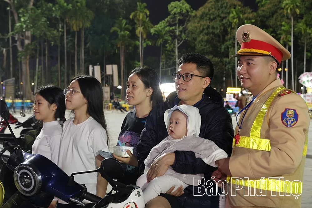 Rộn ràng không khí đón giao thừa tại Phú Thọ