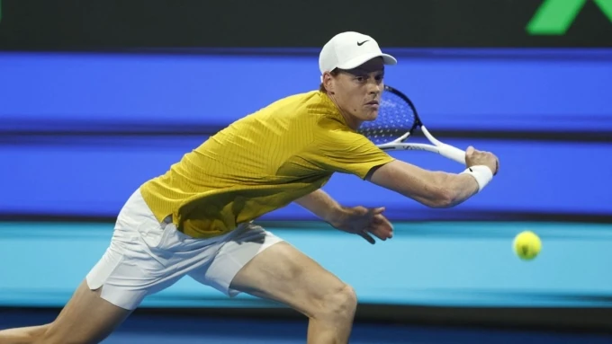 Sinner thua sốc ở tứ kết Qatar Mở rộng