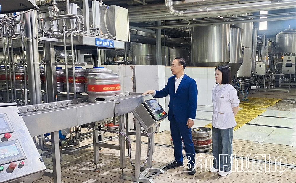 Công ty Cổ phần Bia Hà Nội - Hồng Hà ra quân sản xuất đầu năm