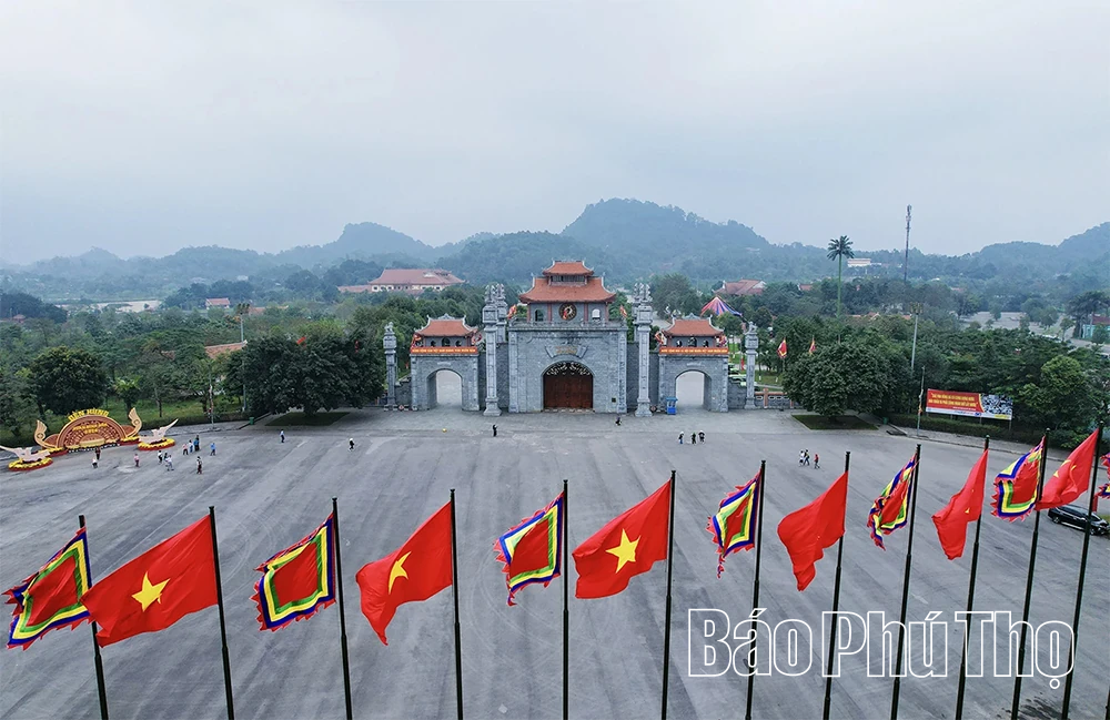 Đầu xuân, hành hương về nơi cội nguồn dân tộc