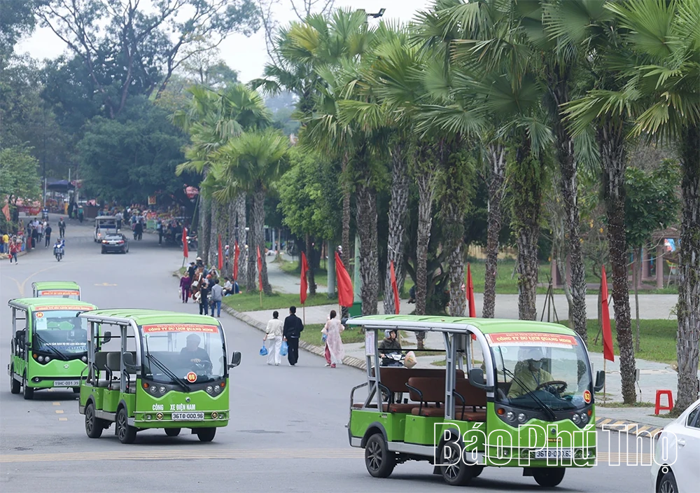 Đầu xuân, hành hương về nơi cội nguồn dân tộc