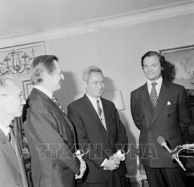 Cốt cách thanh tao, trí tuệ mẫn tiệp của Nhà văn hóa lớn Phạm Văn Đồng