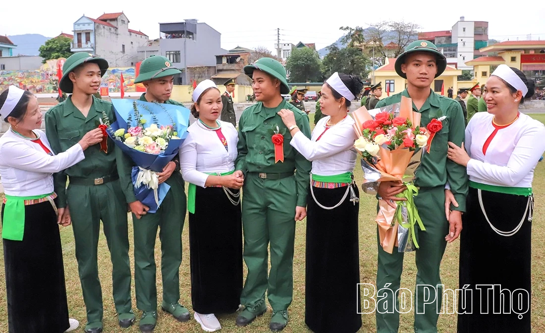 Ngày hội tòng quân trên quê hương Đất Tổ - Viết tiếp bản hùng ca