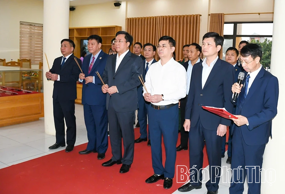 Tiếp xúc giữa cử tri với người ứng cử đại biểu HĐND tỉnh tại Đơn vị bầu cử số 14