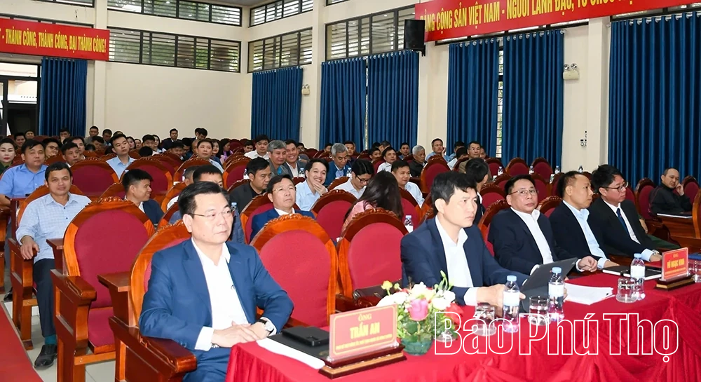 Tiếp xúc giữa cử tri với người ứng cử đại biểu HĐND tỉnh tại Đơn vị bầu cử số 14