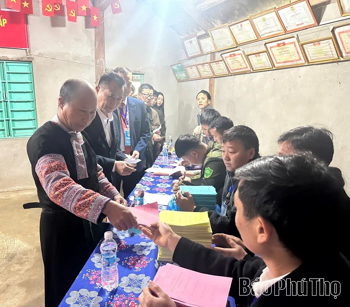 “Ngày hội non sông” trên quê hương Đất Tổ