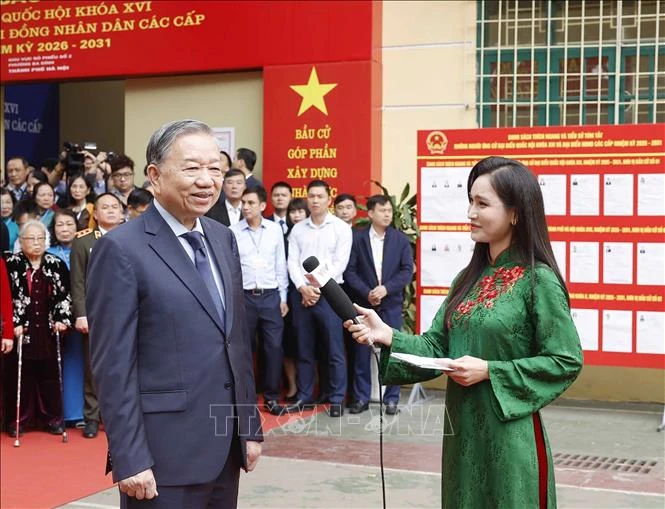 Tổng Bí thư Tô Lâm bỏ phiếu bầu cử tại phường Ba Đình, Hà Nội