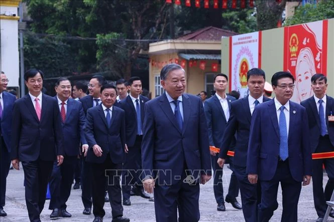 Tổng Bí thư Tô Lâm bỏ phiếu bầu cử tại phường Ba Đình, Hà Nội