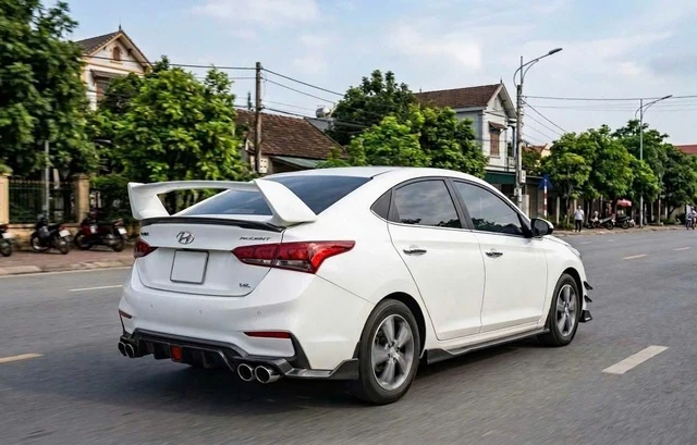 5 phụ kiện ô tô lợi bất cập hại chủ xe không nên gắn thêm