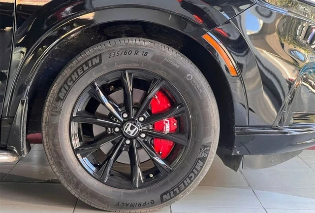 5 phụ kiện ô tô lợi bất cập hại chủ xe không nên gắn thêm