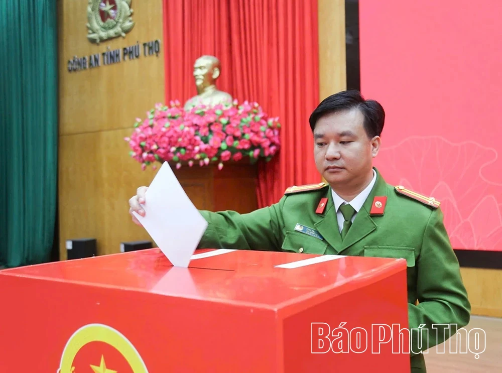Hơn 3.400 cán bộ, chiến sĩ Công an tỉnh Phú Thọ tham gia bầu cử