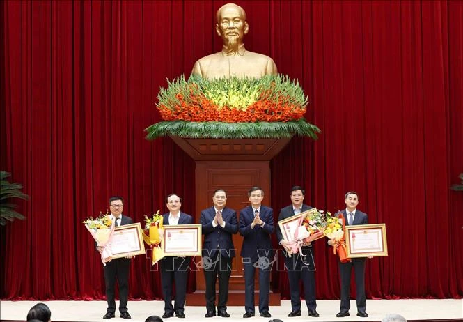 Đưa tinh thần và khí thế Đại hội XIV của Đảng vào công việc hàng ngày