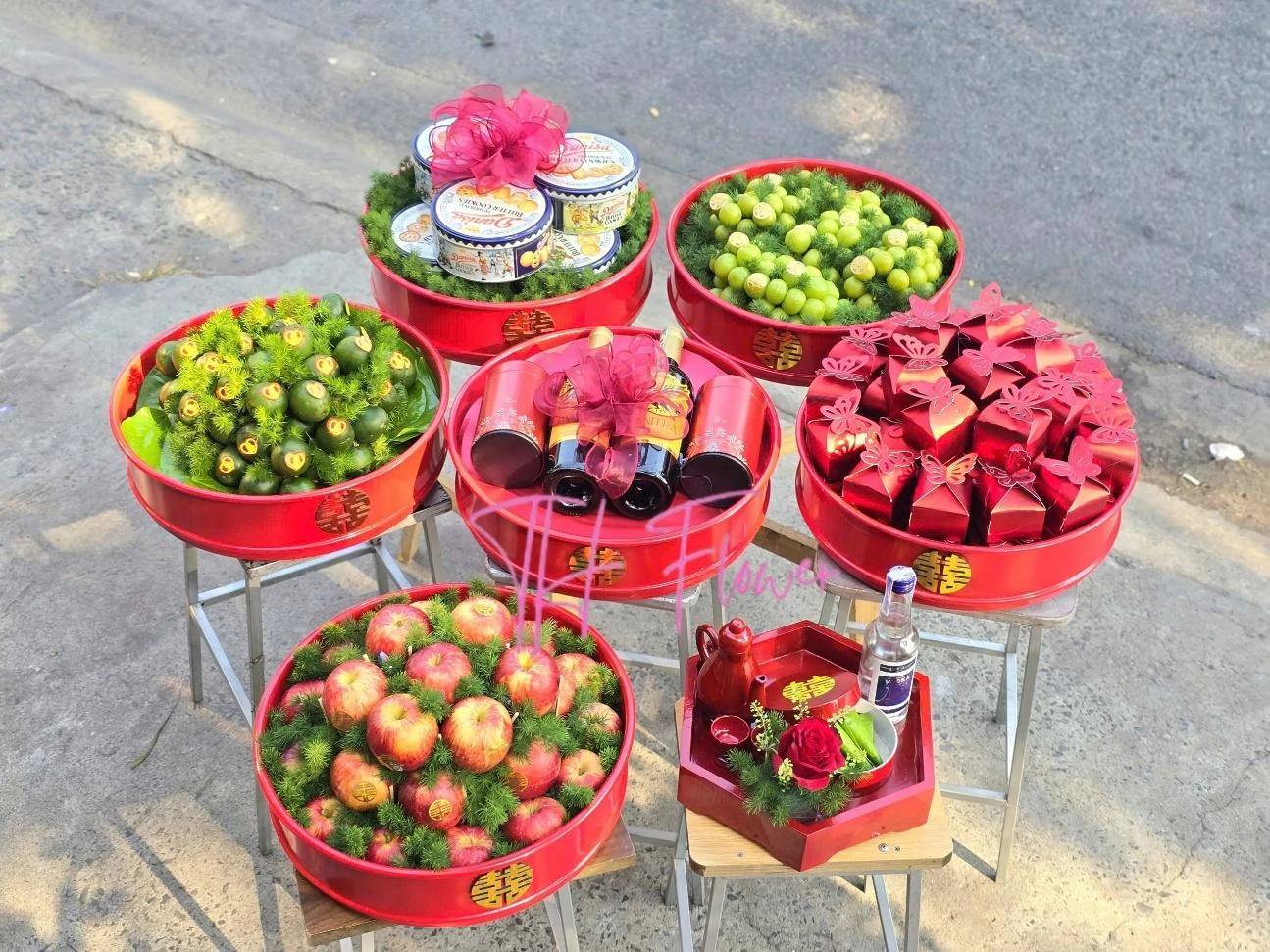 Mua mâm quả đám cưới ở đâu uy tín tại TPHCM? Gợi ý từ TH Flower