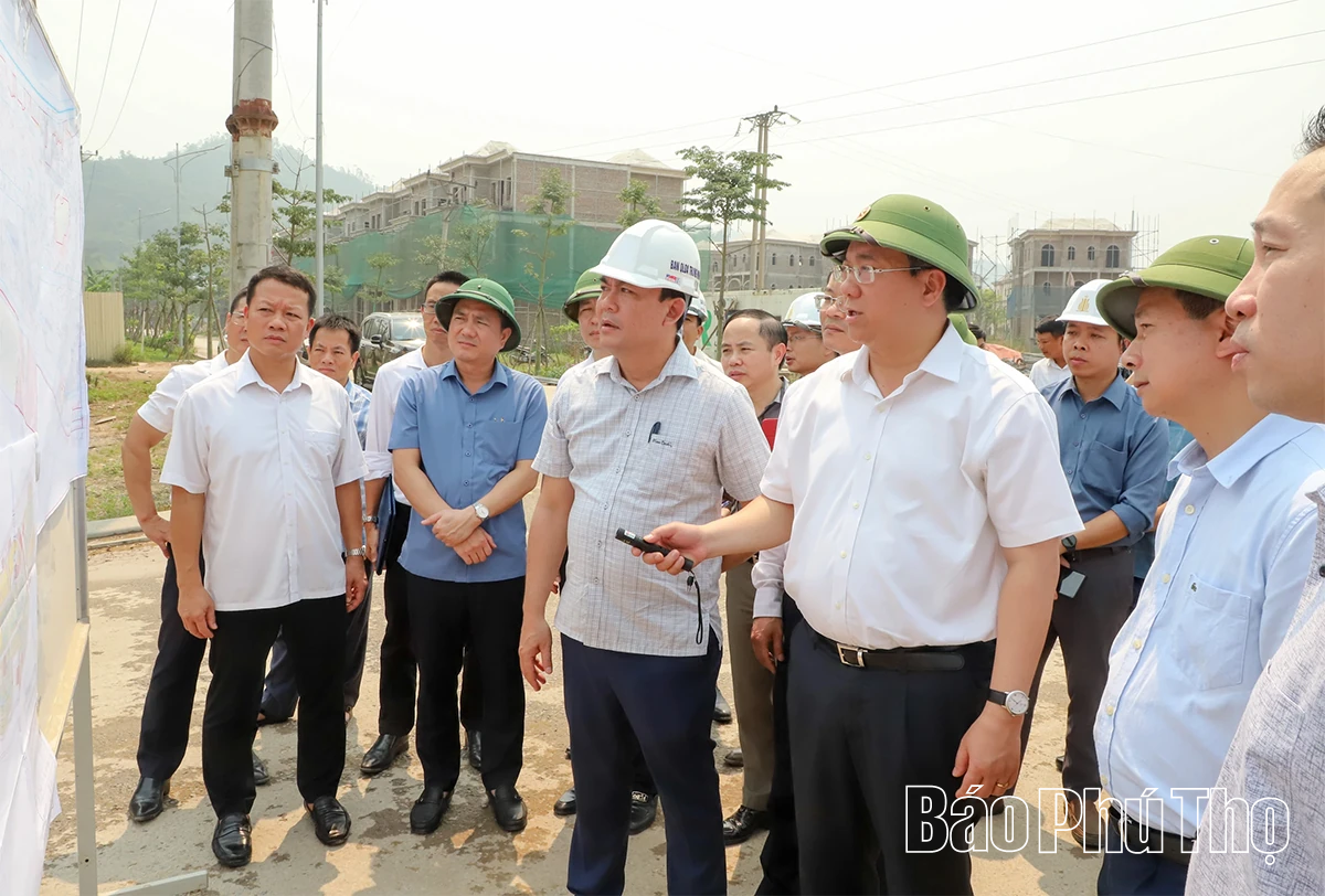 Chủ tịch UBND tỉnh Trần Duy Đông kiểm tra thực địa, chỉ đạo tháo gỡ khó khăn, thúc đẩy tiến độ các dự án trọng điểm tại khu vực Hòa Bình