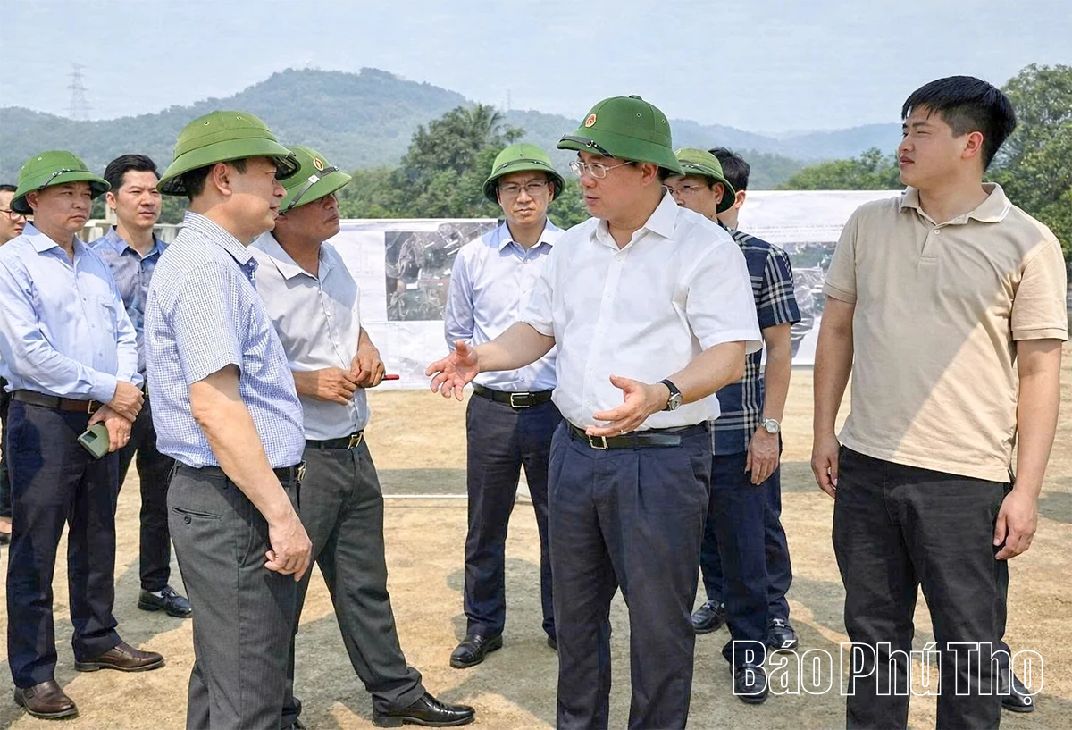 Chủ tịch UBND tỉnh Trần Duy Đông kiểm tra thực địa, chỉ đạo tháo gỡ khó khăn, thúc đẩy tiến độ các dự án trọng điểm tại khu vực Hòa Bình
