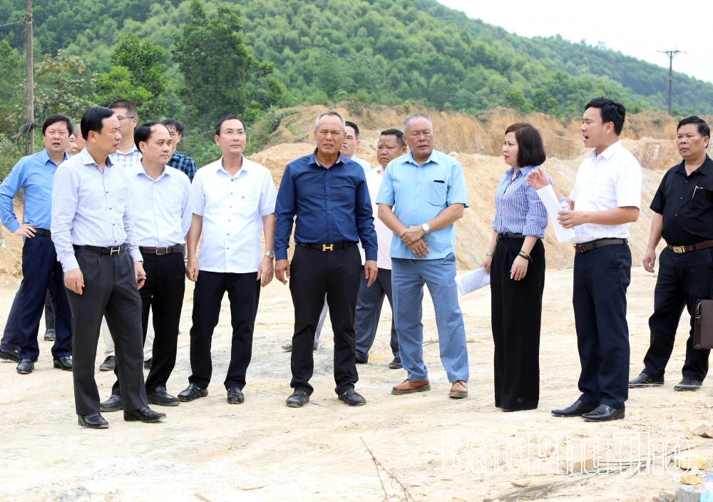 Gỡ “điểm nghẽn” giải phóng mặt bằng, tăng tốc Dự án đường nối quốc lộ 6 - Đú Sáng - 12B