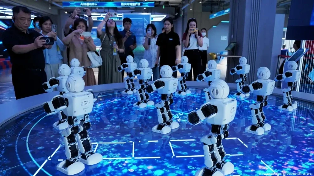 Trung Quốc hút nhân tài AI từ Mỹ mạnh chưa từng có