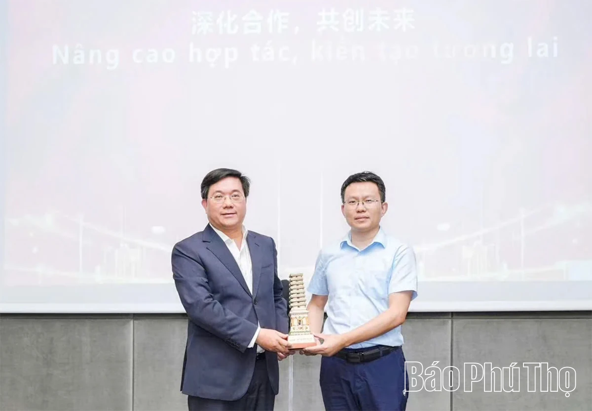 Đoàn đại biểu tỉnh Phú Thọ làm việc với Tập đoàn BYD về hợp tác trong lĩnh vực xe điện và năng lượng mới