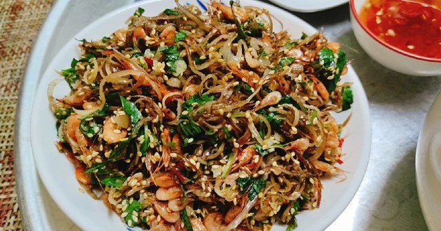 Cách làm nộm hoa chuối tép đồng ngon miệng thanh mát ngày hè- Ảnh 1. Cách làm nộm hoa chuối tép đồng ngon miệng thanh mát ngày hè
