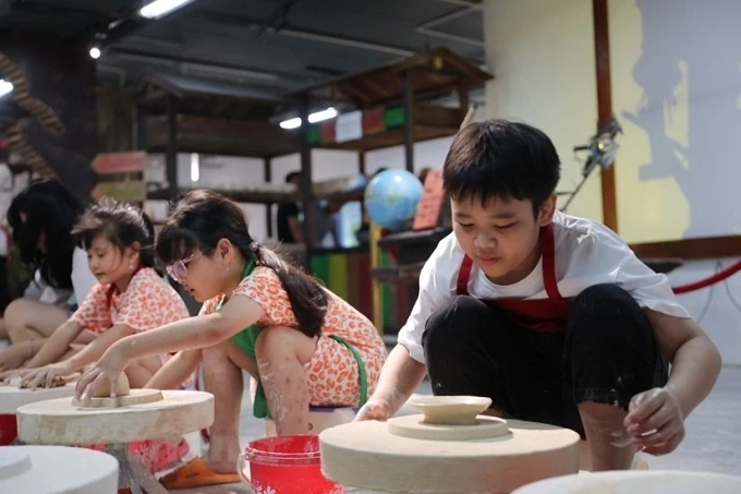 Khám phá 5 khu vui chơi sát Hà Nội cho trẻ em dịp 30/4