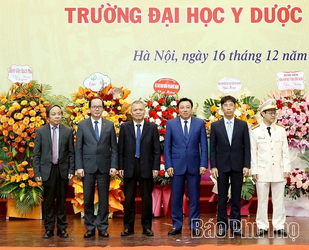 Giáo sư ngành Y học đầu tiên của Đất Tổ