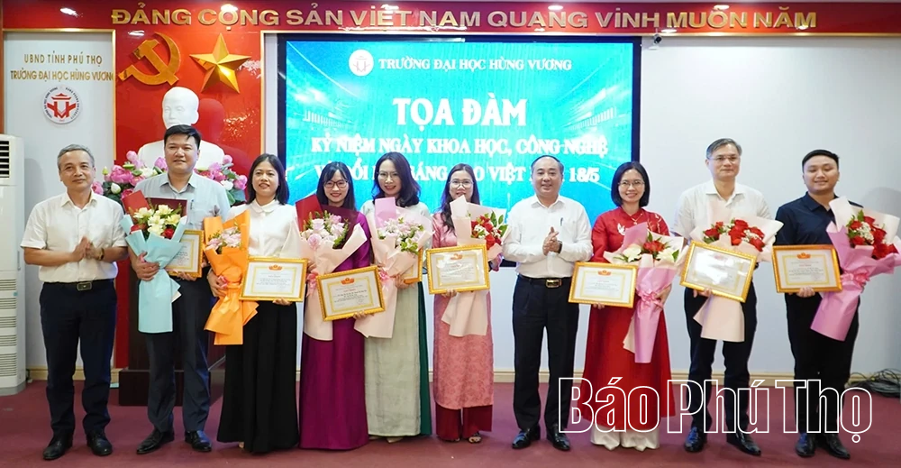 Trường Đại học Hùng Vương tọa đàm kỷ niệm Ngày khoa học, công nghệ và đổi mới sáng tạo Việt Nam