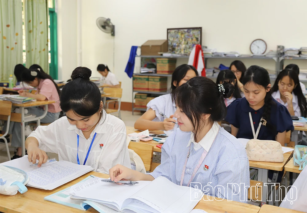 Điểm sáng trong giáo dục, chăm sóc toàn diện cho học sinh dân tộc thiểu số