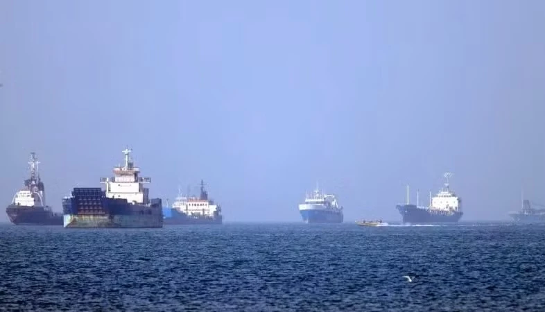Xung đột tại Trung Đông: Iran cho phép một số tàu đi qua eo biển Hormuz
