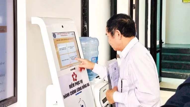 Quy trình mới về hỗ trợ và tư vấn về bảo hiểm xã hội, bảo hiểm y tế