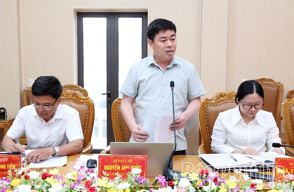 Thông qua dự thảo báo cáo giám sát đối với Ban Thường vụ Đảng ủy xã Hiền Lương