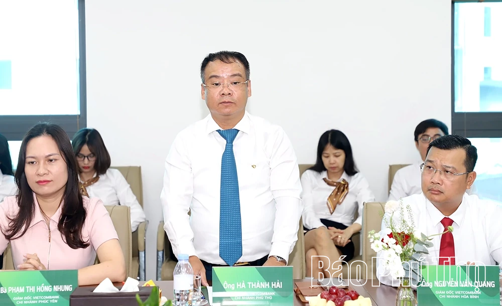 Vietcombank và Thuế tỉnh ký kết hợp tác hỗ trợ hộ kinh doanh chuyển đổi số