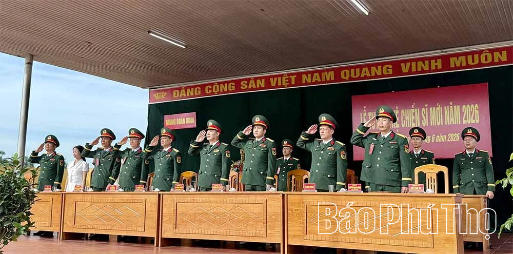 Lễ tuyên thệ chiến sĩ mới năm 2026 tại các trung đoàn thuộc Sư đoàn 304, Quân khu 2