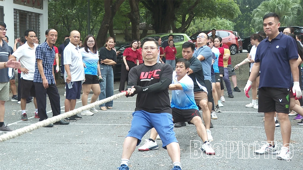 Giao lưu thể thao chào mừng Ngày Báo chí Cách mạng Việt Nam
