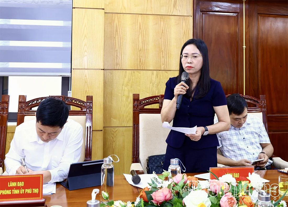 Phó Bí thư Tỉnh ủy, Chủ tịch Ủy ban MTTQ tỉnh Bùi Thị Minh: Công đoàn tập trung chăm lo, bảo vệ quyền lợi người lao động