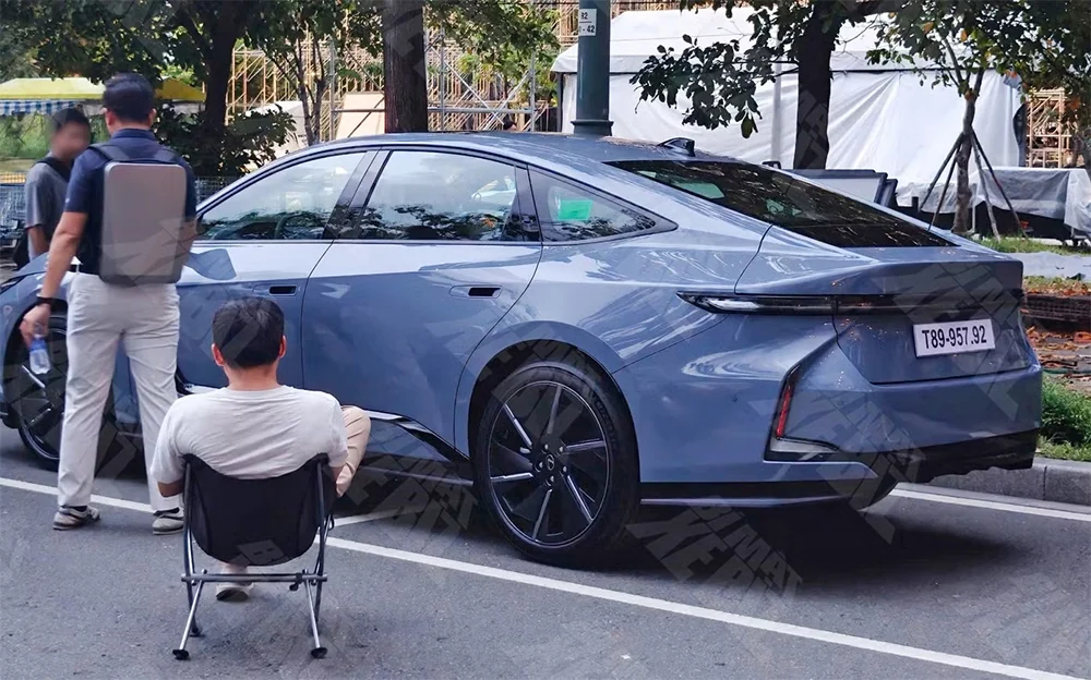Xe điện mới của Lexus lộ diện ở Việt Nam, giá dự kiến dưới 3 tỷ đồng