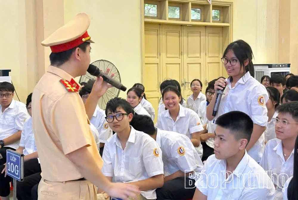 Xây dựng văn hóa giao thông học đường