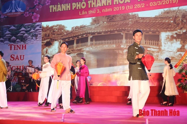 Từng bừng đêm khai mạc “Tuần văn hóa TP Thanh Hóa - TP Hội An” lần thứ III - năm 2019