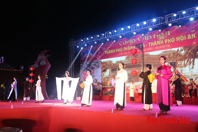 Từng bừng đêm khai mạc “Tuần văn hóa TP Thanh Hóa - TP Hội An” lần thứ III - năm 2019
