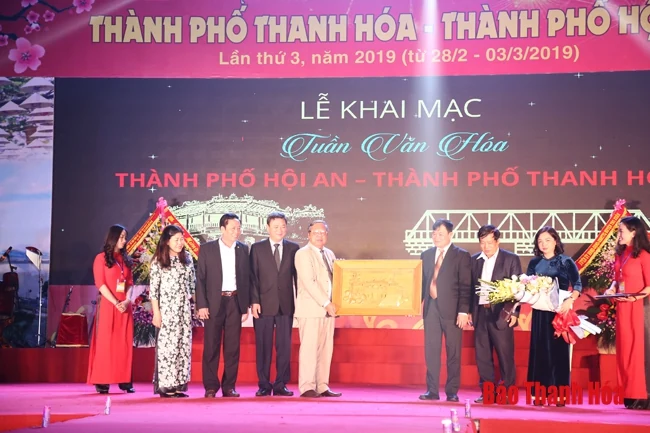 Từng bừng đêm khai mạc “Tuần văn hóa TP Thanh Hóa - TP Hội An” lần thứ III - năm 2019
