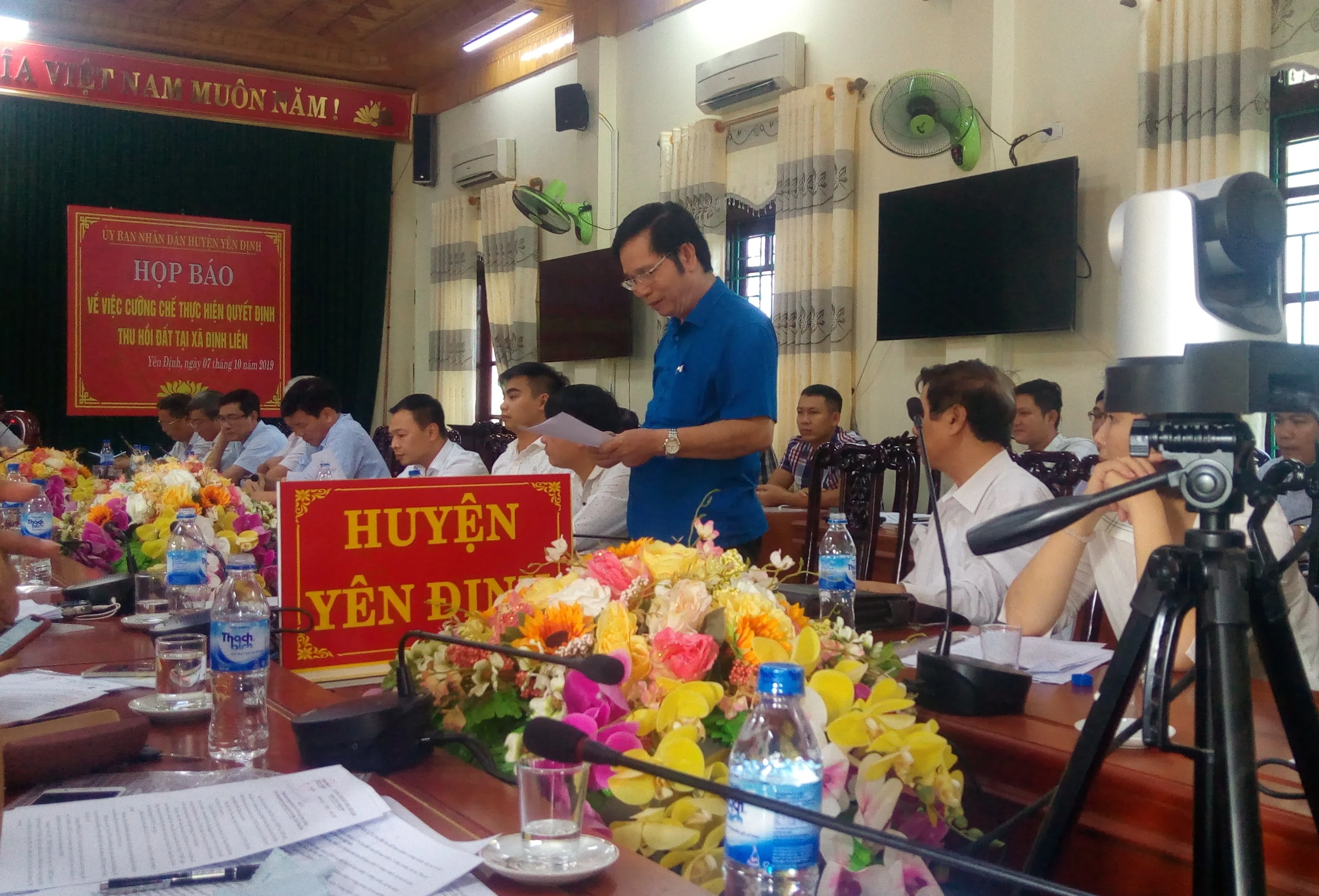 Thông tin về việc cưỡng chế thu hồi đất thực hiện Dự án Đầu tư xây dựng hạ tầng Cụm công nghiệp thị trấn Quán Lào