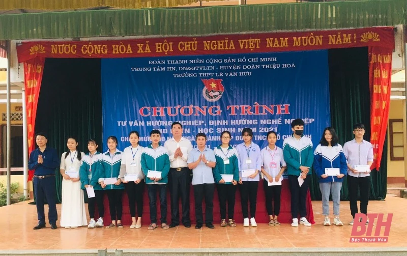 Hơn 2.000 đoàn viên, thanh niên được tư vấn, hướng nghiệp và giới thiệu việc làm