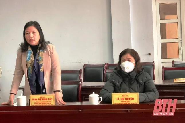 Tập đoàn Sun Group ủng hộ tỉnh Thanh Hóa 100.000 bộ kit test COVID-19