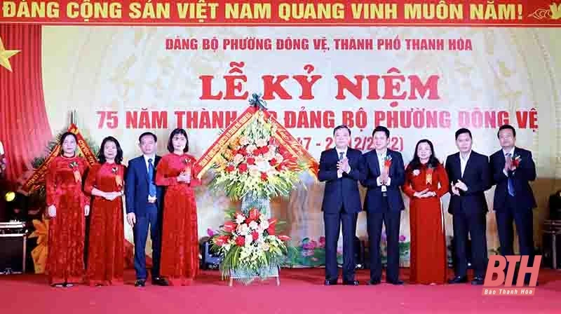 Kỷ niệm 75 năm thành lập Đảng bộ phường Đông Vệ