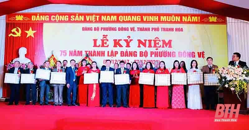 Kỷ niệm 75 năm thành lập Đảng bộ phường Đông Vệ