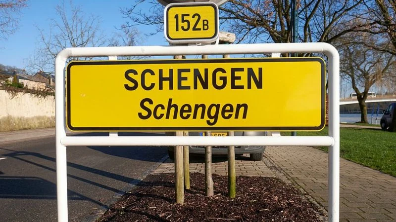 Hiệp ước Schengen - Đi lại ở châu Âu không cần visa
