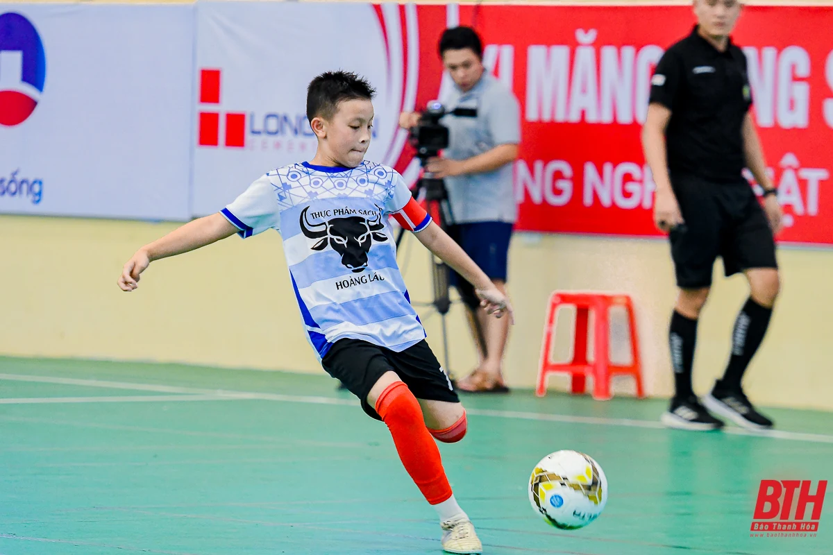 “Cơn bão” mang tên U10 TP Thanh Hóa tạo địa chấn ở tứ kết lứa tuổi U10 giải Bóng đá Nhi đồng Cúp Báo Thanh Hóa 2023