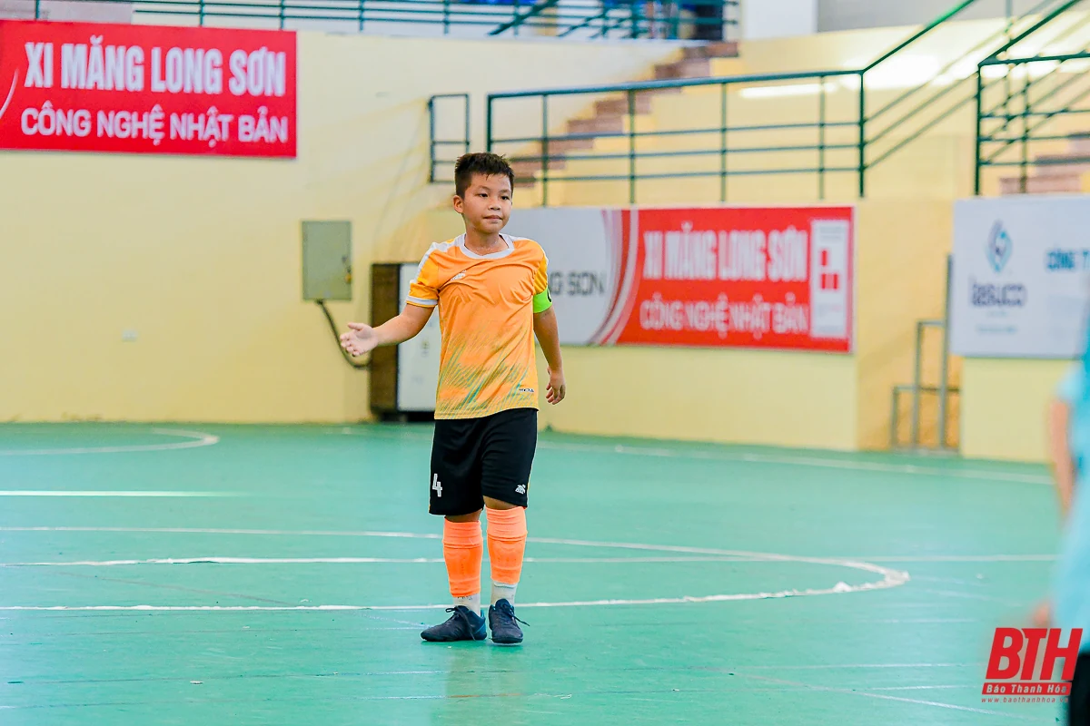 “Cơn bão” mang tên U10 TP Thanh Hóa tạo địa chấn ở tứ kết lứa tuổi U10 giải Bóng đá Nhi đồng Cúp Báo Thanh Hóa 2023